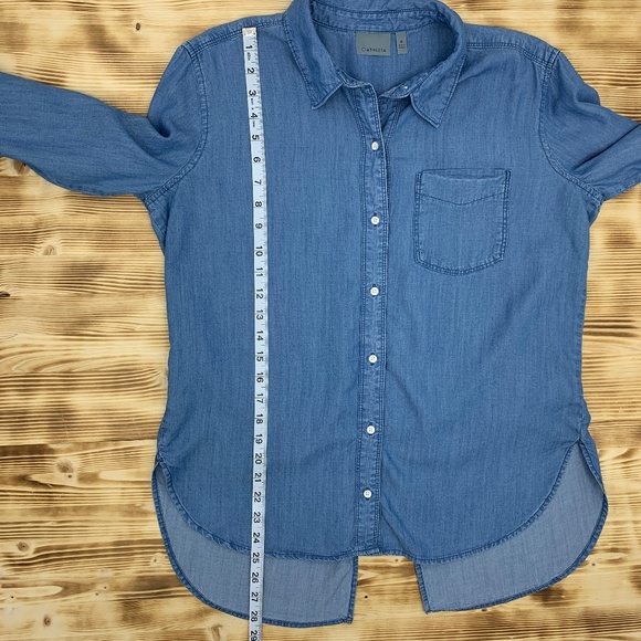 Athleta Bootjack Chambray Split Back Button-down M - Picture 9 of 10